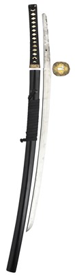 Lot 11 - A KATANA IN A BLACK LACQUER SAYA