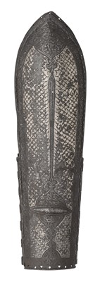 Lot 67 - â’¶ A SOUTH INDIAN DECORATED ARM DEFENCE (DASTANA), 17TH/EARLY 18TH CENTURY