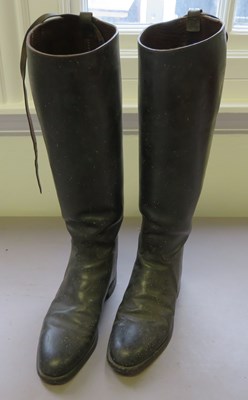 Lot 207 - A PAIR OF OFFICER'S RIDING BOOTS