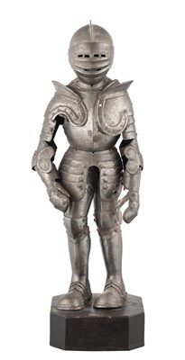 Lot 226 - â’¶ A MINIATURE ETCHED FULL ARMOUR IN EARLY 16TH CENTURY STYLE