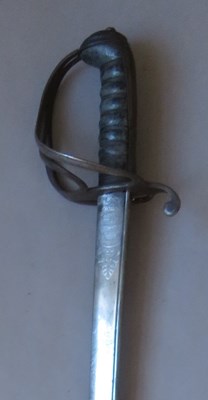 Lot 320 - â’¶ A VICTORIAN 1821 PATTERN LIGHT CAVALRY OFFICER'S UNDRESS SWORD