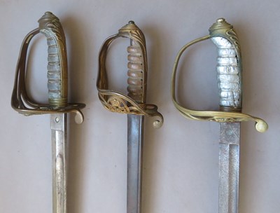 Lot 322 - â’¶ A WILLIAM IV 1822 PATTERN SWORD AND TWO VICTORIAN 1845 PATTERN SWORDS