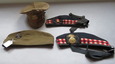Lot 415 - â’¶ A WORLD WAR ONE OTHER RANK'S CAP AND OTHER ITEMS