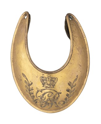 Lot 447 - â’¶ A GEORGIAN OFFICER'S UNIVERSAL PATTERN GORGET