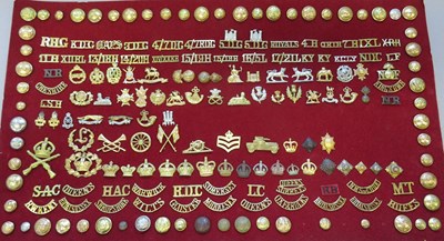 Lot 484 - â’¶ CAVALRY INSIGNIA, CIRCA 1922-59