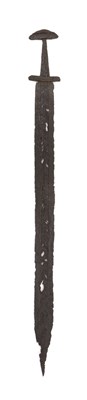 Lot 116 - A VIKING SWORD