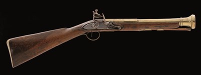 Lot 302 - A FLINTLOCK BLUNDERBUSS BY SILK