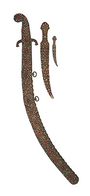 Lot 25 - **A NORTH AFRICAN HARDSTONE-MOUNTED GROUP OF EDGED WEAPONS