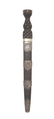 Lot 67 - A HIGHLAND DIRK BY ROBERT MOLE & SONS