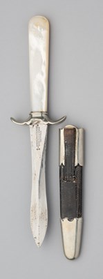 Lot 626 - A SMALL DIRK, JOSEPH RODGERS & SONS, CUTLERS TO THEIR MAJESTIES, NO. 6 NORFOLK STREET, SHEFFIELD, CIRCA 1880