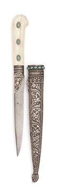 Lot 49 - A BALKAN SILVER-MOUNTED DAGGER