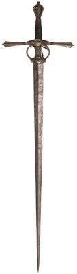 Lot 113 - AN ETCHED RAPIER IN LATE 16TH CENTURY SAXON STYLE