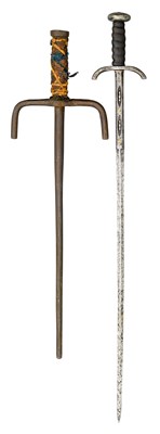 Lot 28 - A JAPANESE HELMET BREAKER (HACHIWARA)