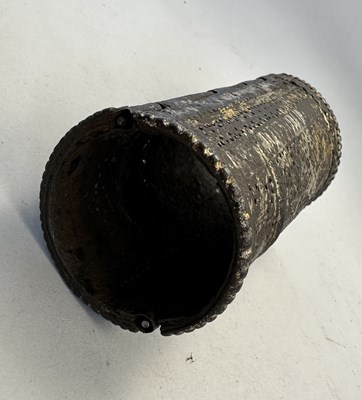 Lot 552 - A SOUTH INDIAN ARM DEFENCE (DASTANA), 17TH/18TH CENTURY, POSSIBLY ARCOT OR MADRAS, TAMIL NADU