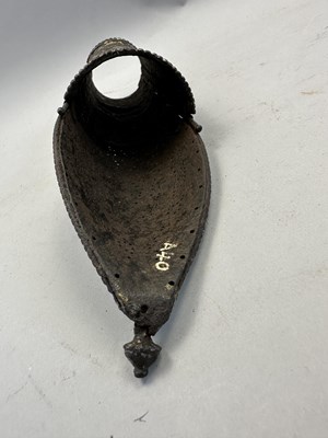 Lot 552 - A SOUTH INDIAN ARM DEFENCE (DASTANA), 17TH/18TH CENTURY, POSSIBLY ARCOT OR MADRAS, TAMIL NADU