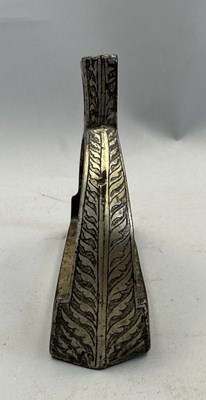 Lot 549 - A NORTH INDIAN COPPER ALLOY STIRRUP, LATE 19TH CENTURY, POSSIBLY RAJASTHAN