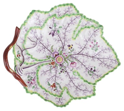 Lot 327 - A WORCESTER PORCELAIN LEAF DISH