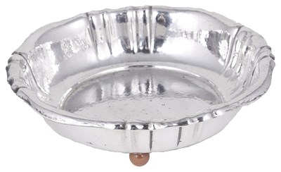 Lot 388 - A CZECHOSLOVAKIAN SILVER BOWL