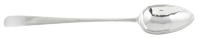 Lot 412 - AN IRISH GEORGE III SILVER GRAVY SPOON