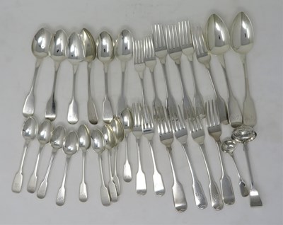 Lot 416 - GEORGIAN AND VICTORIAN TABLE SILVER