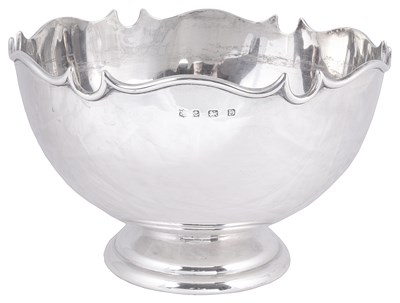 Lot 436 - A GEORGE V SILVER ROSE BOWL