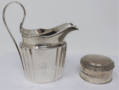 Lot 471 - AN IRISH GEORGE III SILVER MILK JUG