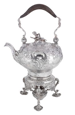 Lot 505 - A GEORGE II SILVER TEA KETTLE