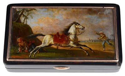 Lot 541 - ËœA FRENCH TORTOISESHELL SNUFF BOX WITH FIXE-SOUS-VERRE MINIATURE
