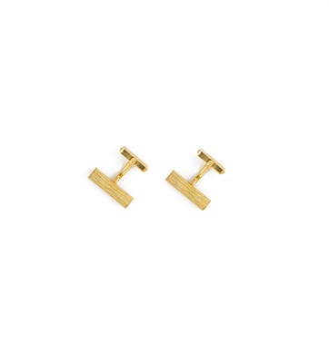 Lot 585 - PAIR OF FOURTEEN CARAT GOLD CUFFLINKS