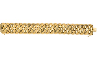 Lot 586 - FISH SCALE BRACELET