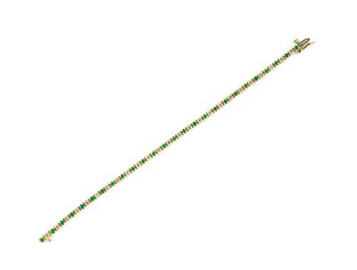 Lot 626 - EMERALD AND DIAMOND BRACELET