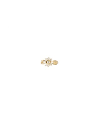 Lot 628 - DIAMOND CLUSTER RING