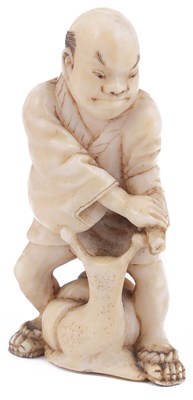 Lot 120 - ~IVORY NETSUKE OF A SAMURAI CONFRONTING A GIANT SNAIL