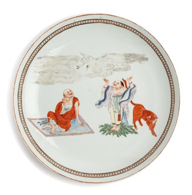 Lot 3 - A CHINESE FAMILLE-ROSE 'IMMORTALS' DISH, QING DYNASTY, QIANLONG PERIOD (1736-95)