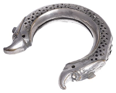 Lot 265 - A METAL TORC