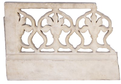 Lot 320 - A MUGHAL MARBLE ARCHITECTURAL FRAGMENT