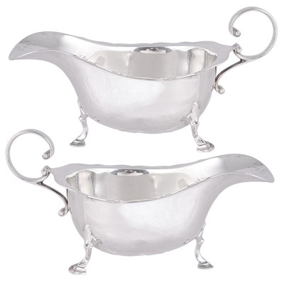 Lot 501 - A PAIR OF GEORGE V SILVER SAUCEBOATS
