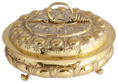 Lot 545 - A WILLIAM IV SILVER-GILT SWEETMEAT DISH AND COVER
