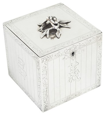 Lot 564 - A GEORGE III SILVER TEA TUB (CADDY)