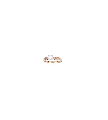 Lot 684 - DIAMOND RING