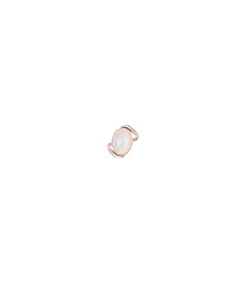 Lot 691 - OPAL RING