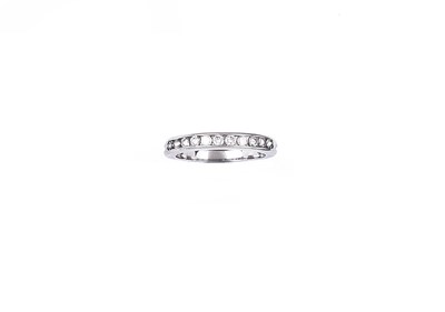 Lot 717 - DIAMOND HALF ETERNITY RING