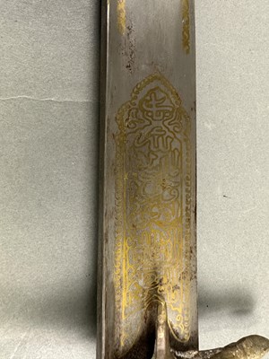 Lot 557 - □ A DECORATED SWORD (KILIG) IN OTTOMAN TURKISH 17TH CENTURY STYLE, 20TH CENTURY, PROBABLY SYRIA