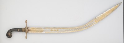 Lot 557 - □ A DECORATED SWORD (KILIG) IN OTTOMAN TURKISH 17TH CENTURY STYLE, 20TH CENTURY, PROBABLY SYRIA
