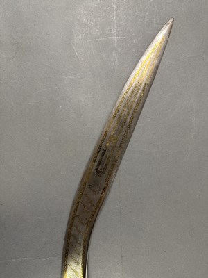Lot 557 - □ A DECORATED SWORD (KILIG) IN OTTOMAN TURKISH 17TH CENTURY STYLE, 20TH CENTURY, PROBABLY SYRIA