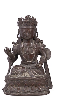Lot 23 - A CHINESE BRONZE FIGURE OF GUANYIN