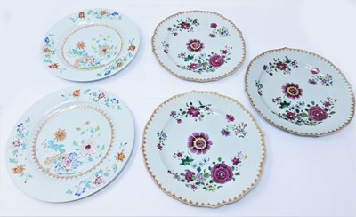 Lot 35 - A PAIR OF CHINESE FAMILLE ROSE PLATES