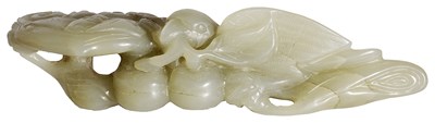 Lot 44 - A CHINESE CELADON JADE BIRD AND LINGZHI GROUP