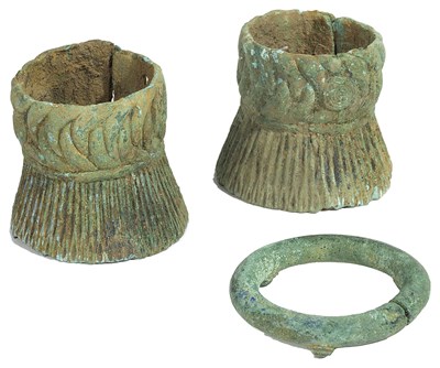 Lot 77 - A BRACELET AND A PAIR OF FLARED CUFFS