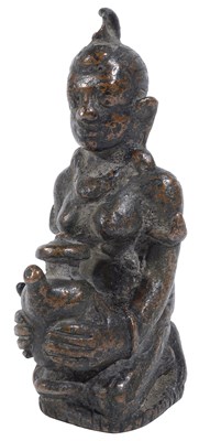 Lot 86 - A BRONZE FIGURE OF A GODDESS